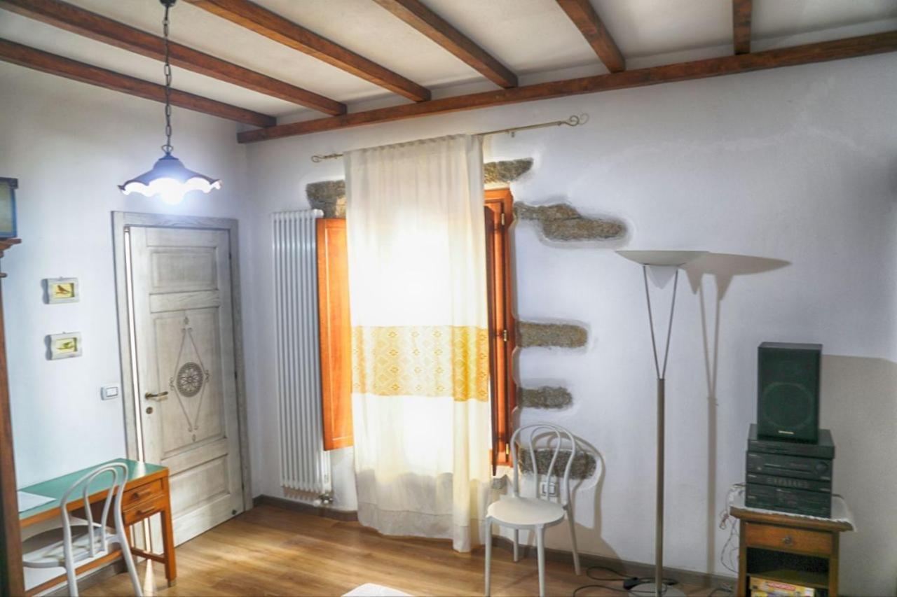 La Corte Di Grazia_Iun P2039/40 Νουόρο Εξωτερικό φωτογραφία