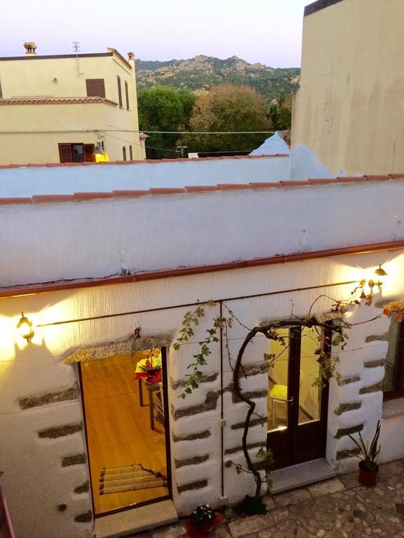 La Corte Di Grazia_Iun P2039/40 Νουόρο Εξωτερικό φωτογραφία
